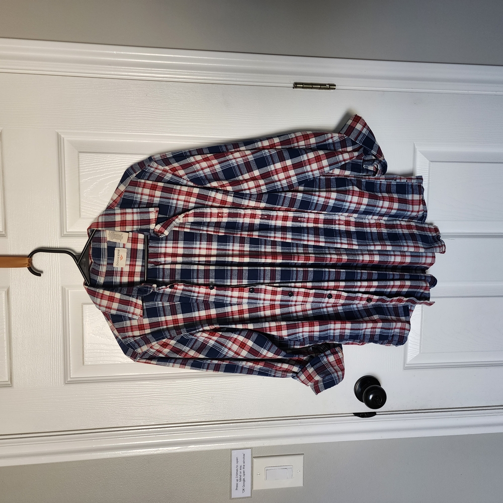 Dockers Red and Blue Casual Button Down Shirt